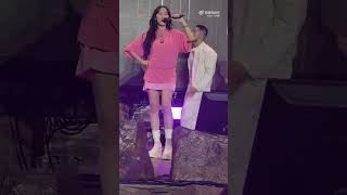 [Fancam] 240727 Jia-《门没锁》 at Chengdu Summer Music Party《很多鱼音乐节》By JIA一口粉嗦