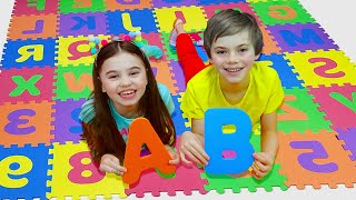 ABC Learn English Alphabet - Kids Songs with Nick and Poli