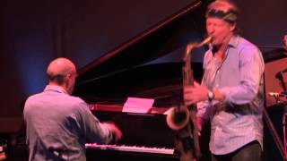 Medeski Martin \u0026 Wood: Bass Solo/Improv/\