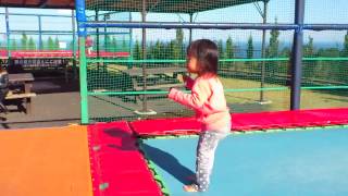 Miyu　：　伊豆ぐらんぱる公園、トランポリン！②（2013.11.27）