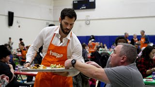 COMMUNITY | Hope Mission Holiday Dinner