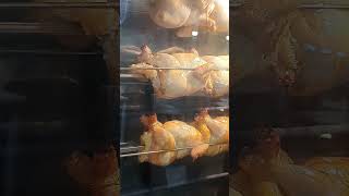 🇰🇷 Korean street food Rotisserie Chicken - Seoul Korea - 한국 서울 재래시장 전기구이통닭