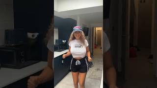 What Should She Wear