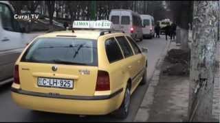 Curaj.TV - A parcat maşina ca boierul #Chişinău #taxi