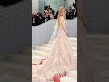 Николь Кидман на met gala повторно надела платье спустя 20 лет