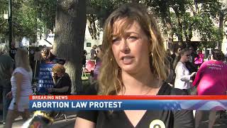 Pro-choice advocates protest Alabama's abortion ban bill in downtown Mobile - NBC 15 WPMI
