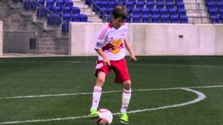 Receiving on the Ground - Moving Cruyff [New York Red Bulls Academy]