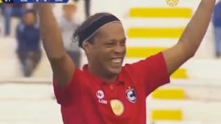 RONALDINHO jugando en Cienciano PERÚ (Completo)