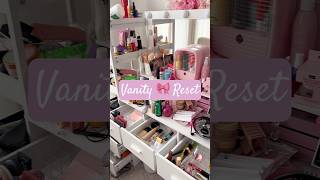 ✨ASMR✨Vanity Reset 🎀 #asmr #aesthetic #satisfying #cleaning #vanity #reset #organization #shorts