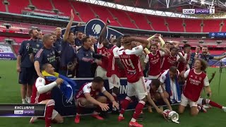 Aubameyang drops FA Cup trophy during celebration! | FA Cup 19/20 Moments