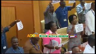 Moment Minority sings to protest against “ No Ablekuma, No Gov’t biz” in Parliament …