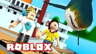 Giant Megalodon Chase My Military Boat Sharkbite Roblox - new stealth boat in roblox sharkbite youtube