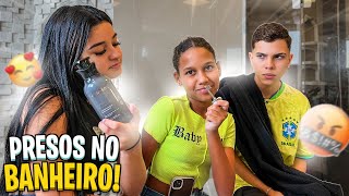 A BRUNINHA FICOU PRESA NO BANHEIRO COM O FARIAS! 😱