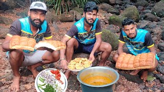 जंगलात केली आमची फेमस वडा उसळ पार्टी (कट वडा ) | गावाकडची पार्टी | Making Vada usal @TejaGurav