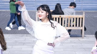 손을 잡아줘 | 에이프릴 - 퍼스트원(First One) 180325 여의나루 버스킹 chulwoo 직캠(Fancam)