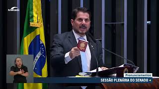 Desafiei o sistema falei para o ministro pegar pessoalmente o passaporte da minha mão