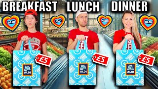 Who can BUY and COOK the best £5 VALENTINES MEAL from ALDI? CHEAP BUDGET food challenge! 😋