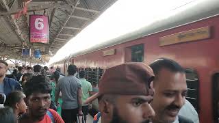 17222 LTT - Kakinada Port Express at Kalyan Station