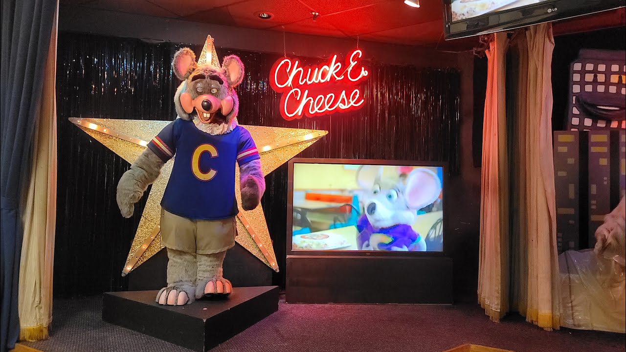 Chuck E Cheese Madison Studio Tour Summer 2021 - YouTube