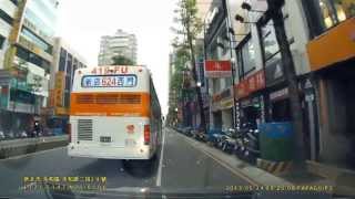 沒有同理心又不顧乘客安全的624號公車司機