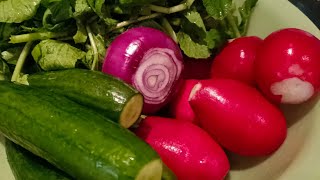 Red Radish and Cucumber Salad 🥗