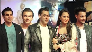 Salman Khan With Brothers Sohail Khan, Arbaaz Khan And Jija Ayush Sharma @Dabangg3 Screening!