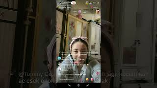 FINDI ARTIKA LIVE MAKAN SIANG