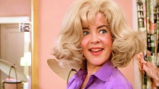 A Playful Red Carpet Moment With Stockard Channing