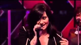 Demi Lovato Performs Heart Attack @ LIVE with Kelly and Mic