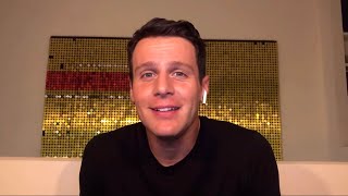 Jonathan Groff singing “A Whole New World” from Aladdin (feat Jordin Sparks)
