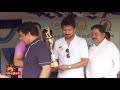 udhayanidhi stalin playing cricket கிரிக்கெட் விளையாடி கெத்துகாட்டிய அமைச்சர் உதயநிதி chennai