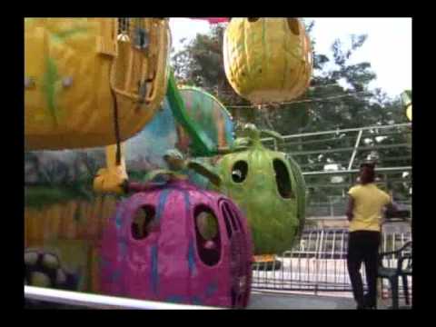 Pumpkin Ferris Wheel At Putt N Play Jamaica Youtube