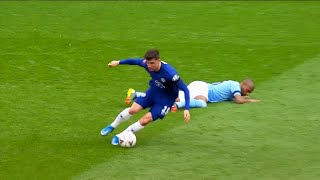 Mason Mount Just Loves DESTROYING Players!