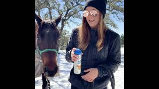 Tricks to Keep Snow Off a Horse's Hooves