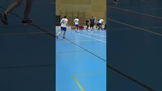 Jednoduchý! #florbalczech #floorball #florbalczech #goal #score #shorts