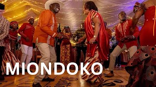 WUEEH! Watch President Ruto and DP Gachagua dancing at Betty Maina and Wamumbi's wedding in Murang'a