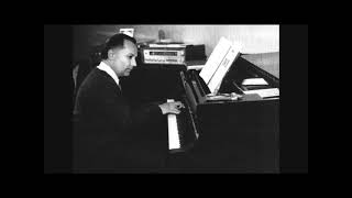 Victor Merzhanov plays Moussorgsky \