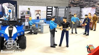 BRUDER NEW POLICE STATION bworld  - UNBOXING Toys Bruderland