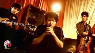 Five Minutes - Aku Tergoda (Official Music Video)