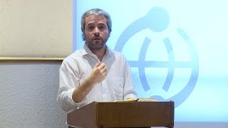 División en la oposición por acusación constitucional contra ministro Blumel