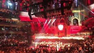 5 thousand people are singing the Polish 🇵🇱 National Anthem at the Royal Albert Hall