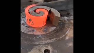 hot metal bending and folding - Industrial Manufacturing process Videos