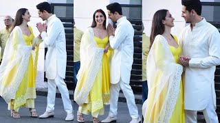 Kiara Advani flaunting her Sindoor and Magalsutra with Sidharth Malhotra at her Receprion