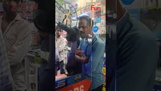 എന്താണ് ഭായ് കാണിക്ക ണത് 😁 #funnyvideos #shorts