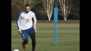 Gonzalo Higuain on 🔥 in first training!