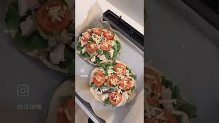 🍕 HEALTHY PIZZA with 60g of protein!! #highprotein #healthyrecipes