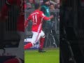 Douglas Costa reacting football skills ⚽🔥#shorts