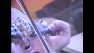 Herman Johnson plays Saturday Night Waltz - Bethel 1990