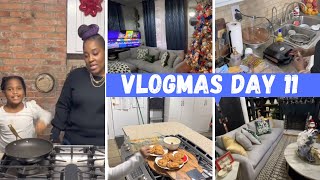 VLOGMAS DAY 11 | 25HOME FURNITURE REVIEW | NEW LIVINGROOM FURNITURE | TIKTOC CINNAMON ROLLS | SMTV