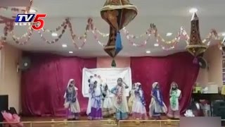 NRIs Celebrates Ugadi In Shiva Krishna Temple | Telangana Cultural Society | Singapore | TV5 News